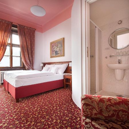 Ea Zamecky Hotel Hrubá Skála 외부 사진