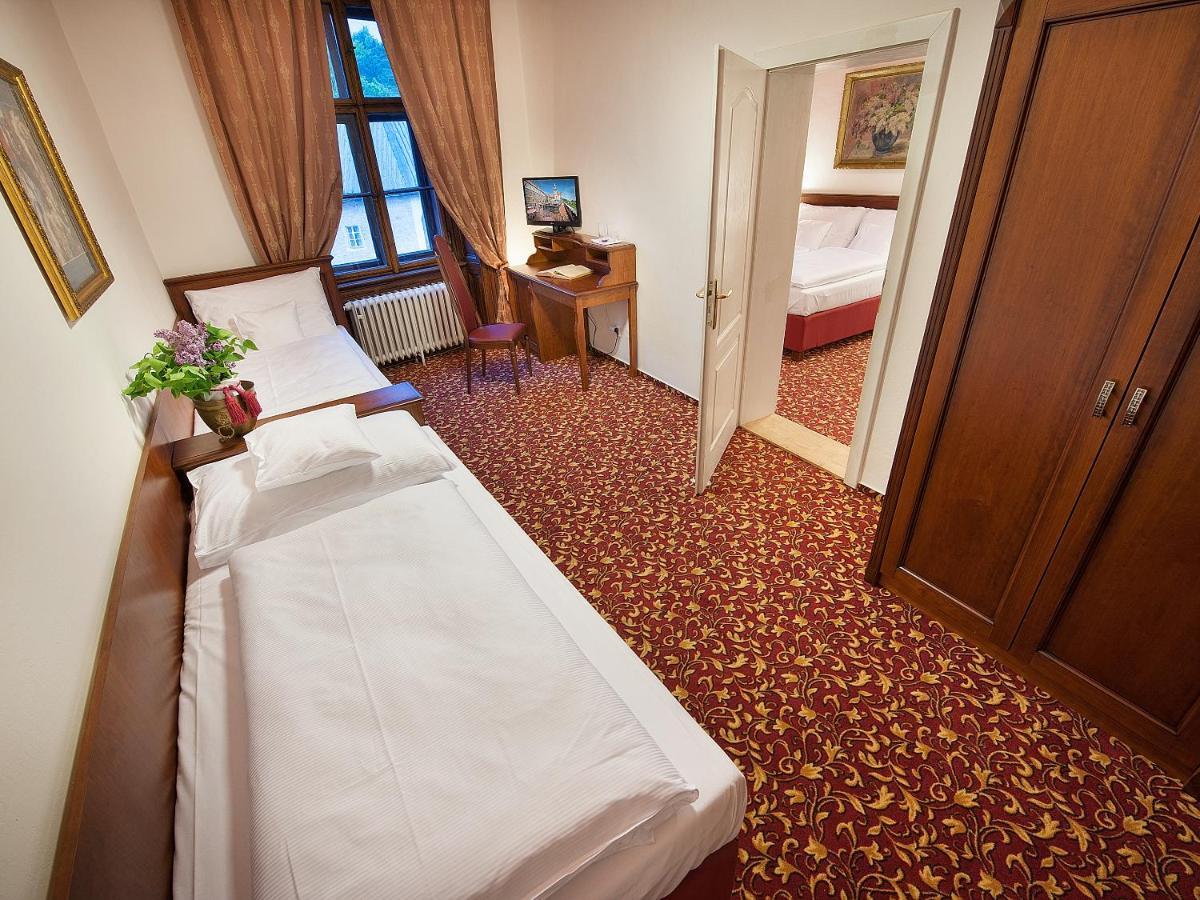 Ea Zamecky Hotel Hrubá Skála 외부 사진