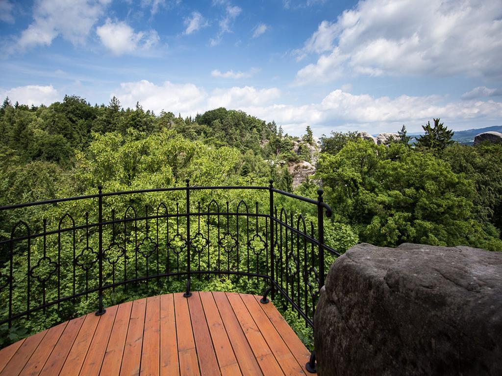 Ea Zamecky Hotel Hrubá Skála 외부 사진