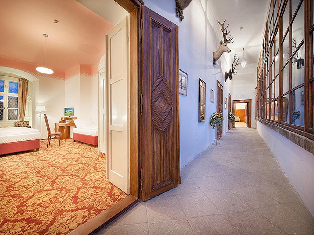 Ea Zamecky Hotel Hrubá Skála 외부 사진