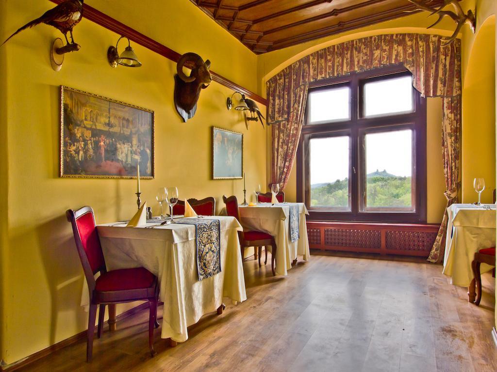 Ea Zamecky Hotel Hrubá Skála 외부 사진