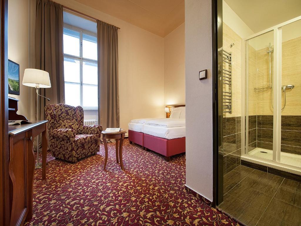 Ea Zamecky Hotel Hrubá Skála 외부 사진